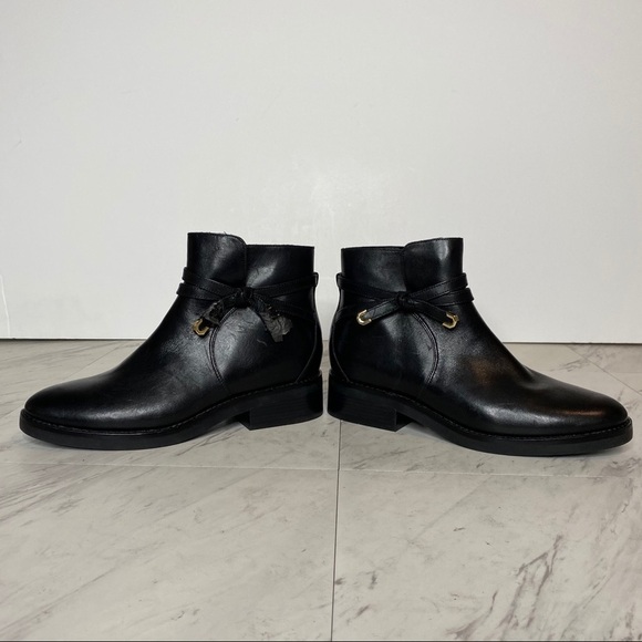 New! Cole Haan Railyn Black Leather Bootie 7B - Picture 6 of 12